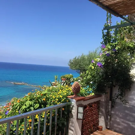 Villa The Marinette Terrace Overlooking The Sea Lejlighed Tropea
