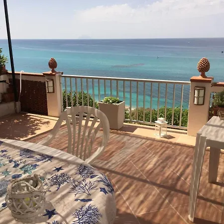 Lejlighed Villa The Marinette Terrace Overlooking The Sea