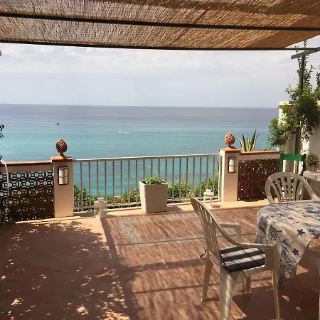Lejlighed Villa The Marinette Terrace Overlooking The Sea *